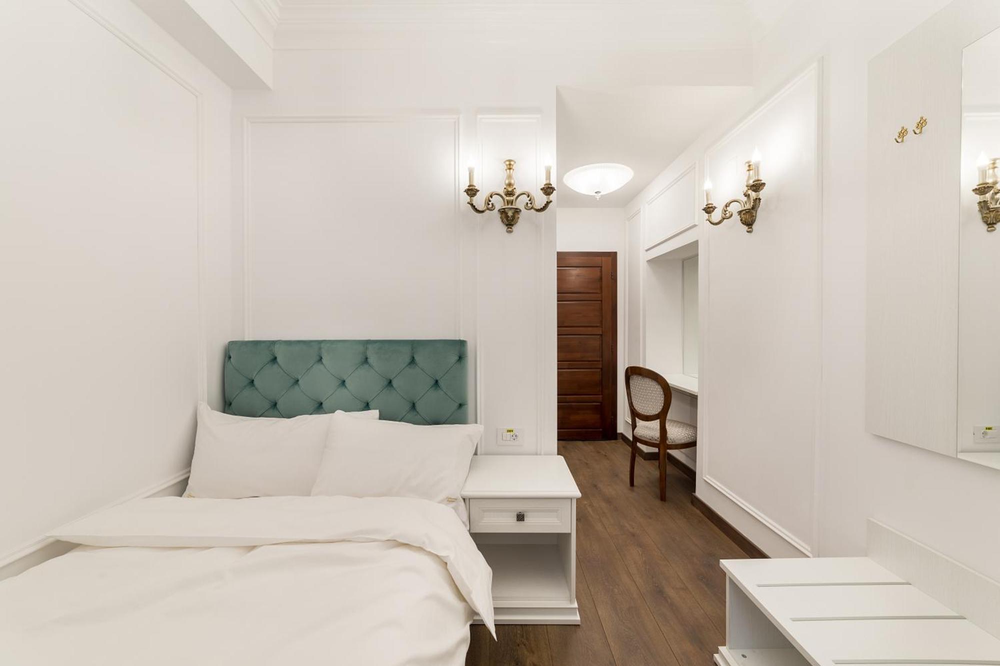 Hotel Lahovary Palace 3*