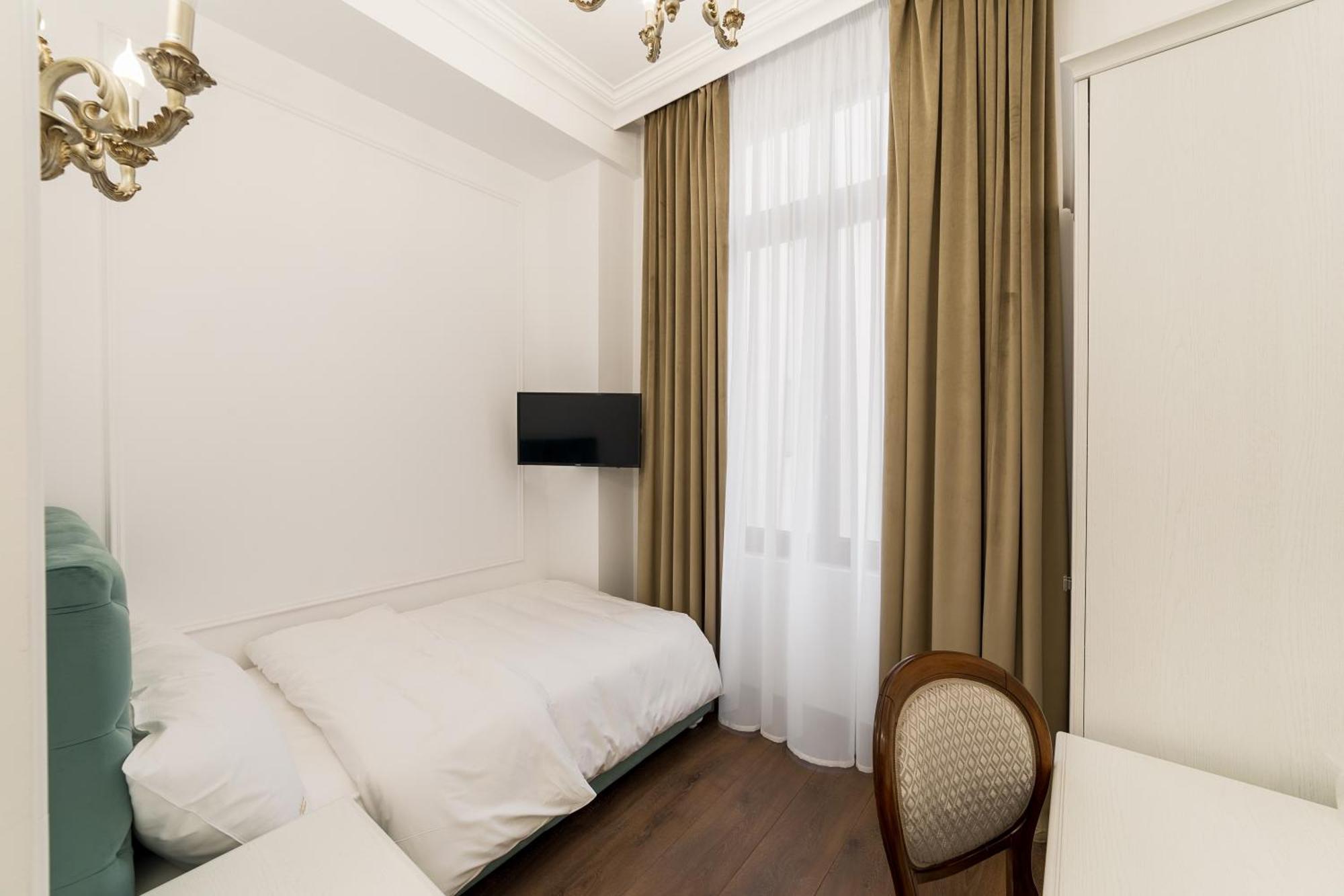 Lahovary Palace 3* Bucarest