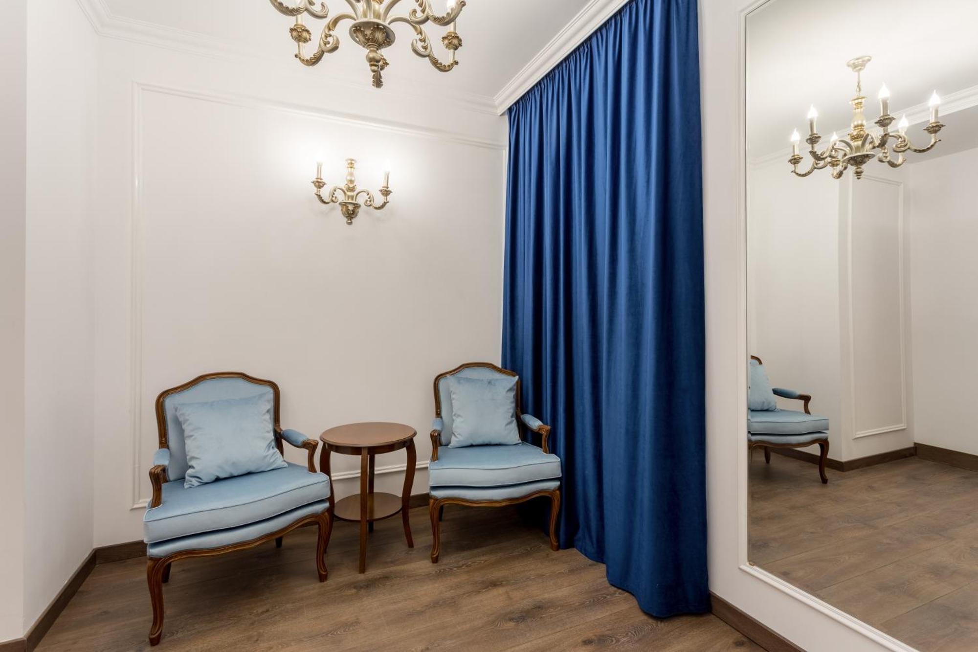 Lahovary Palace Hotel 3*