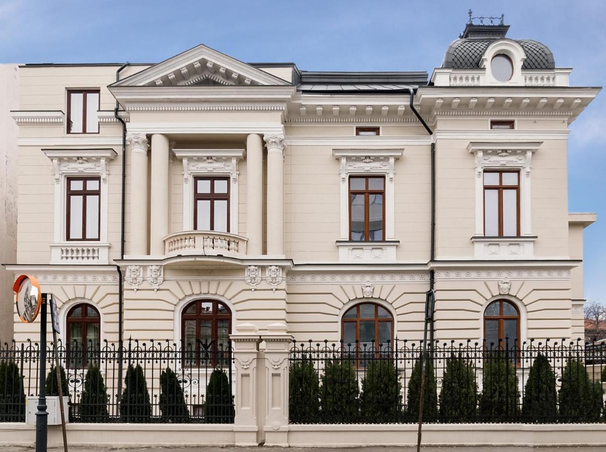 Lahovary Palace 3*